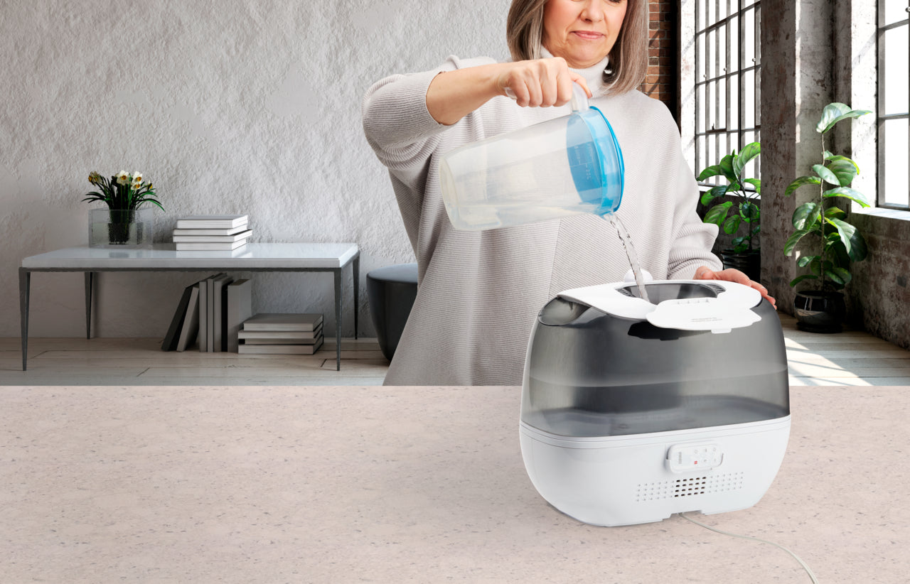 TotalComfort® Ultrasonic Humidifier with UV-C Technology and Remote Control - Image 4