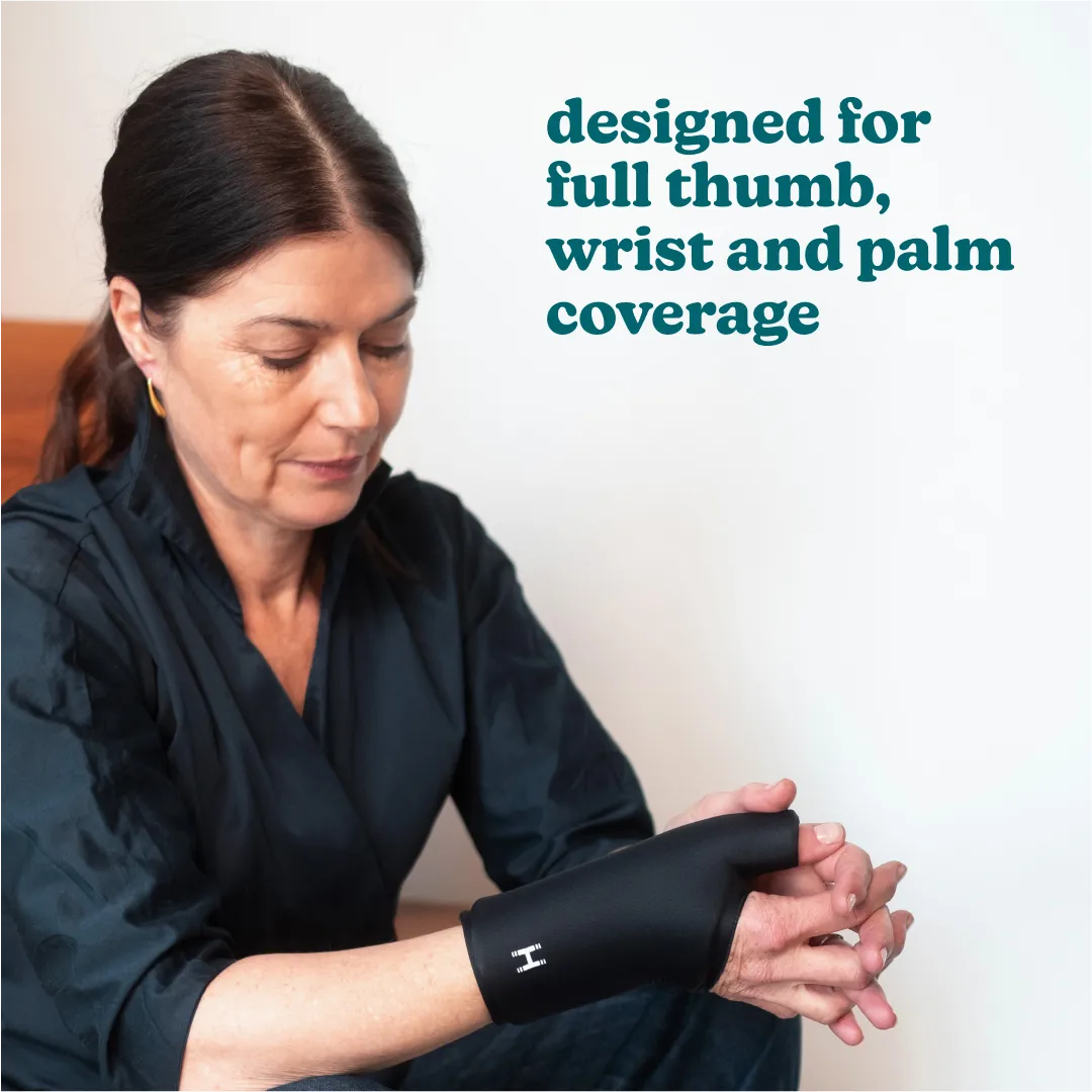 Hot and Cold Relief Gel Hand Sleeve - Image 4